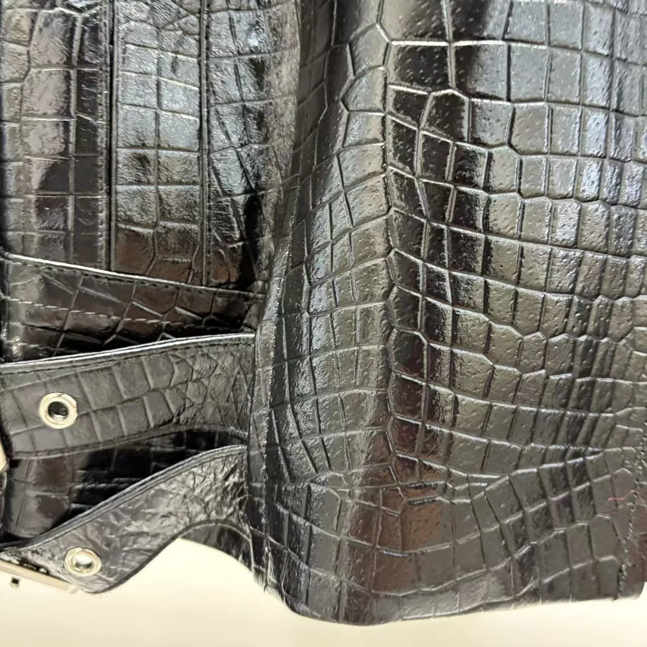 Leather Motorcycle Jacket with Multicolor Fox Fur Collar — material and construction detail