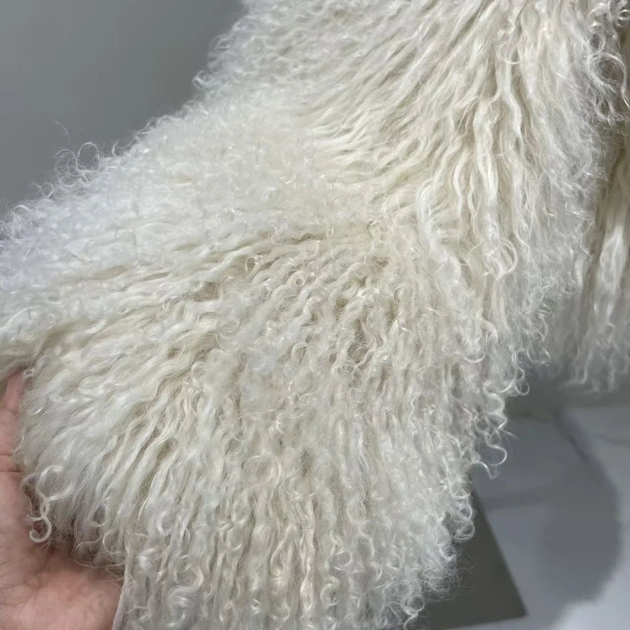 Short-Sleeve Mongolian Wool Fur Jacket — sleeve detail