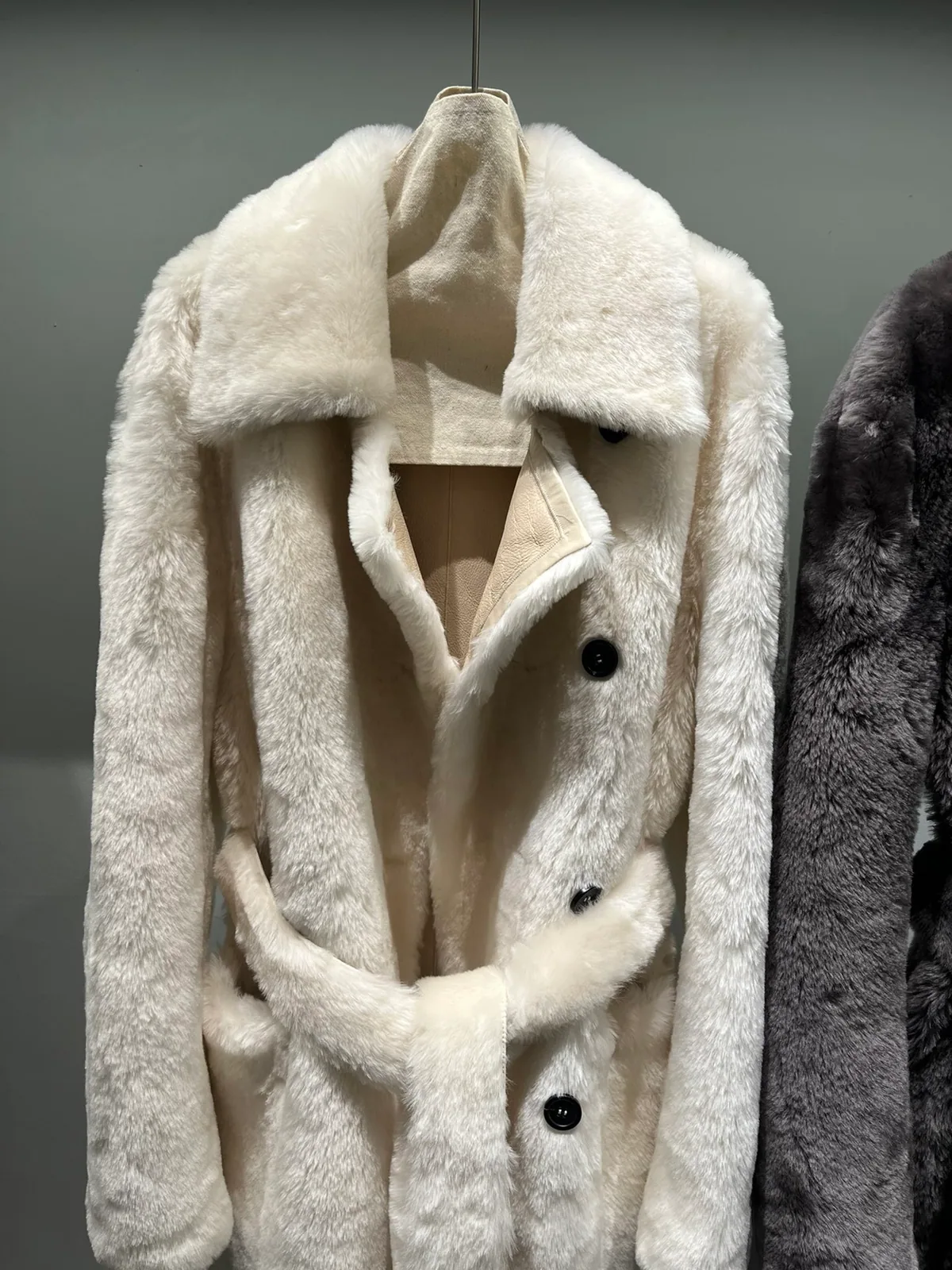 Long Double-Face Shearling Trench Coat with Belt — front and collar detail